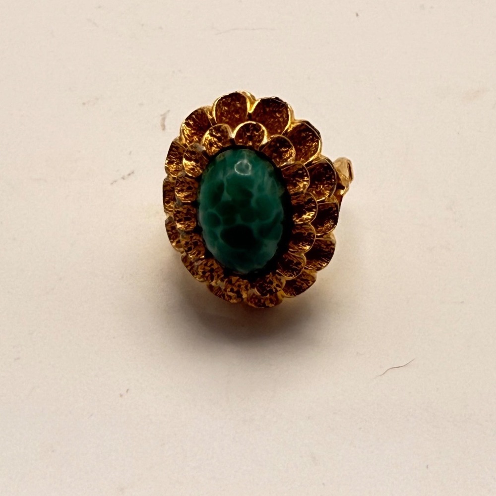 Vintage Vendome Green Art 60s Cabochon Gold Tone Adjustable Statement Ring